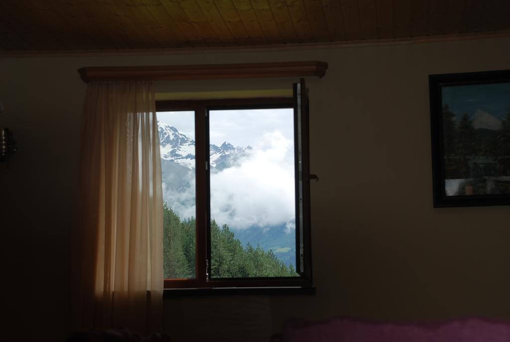Guest House Lasili Mestia Eksteriør bilde
